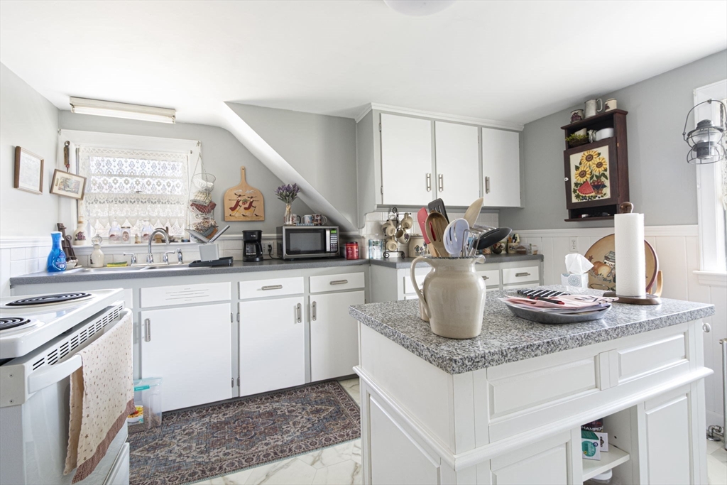 2814 Providence Road Northbridge, MA 01534 - Photo 18 of 29 Gallery Image 18