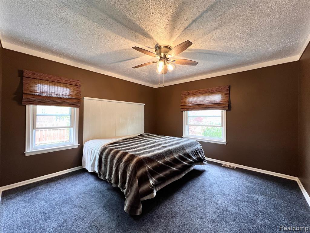 8488 Harding Center Line, MI 48015 - Photo 23 of 42