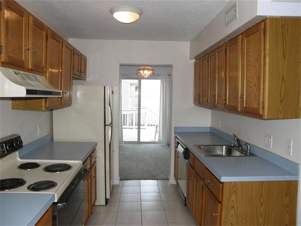 711 Beacon Park Road, Unit 711 Webster, MA 01570 - Photo 8 of 30 Gallery Image 8
