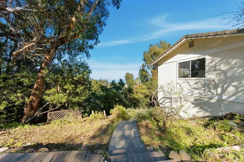 $3,198,000 | 2734 Summit Drive, Burlingame, CA 94010
