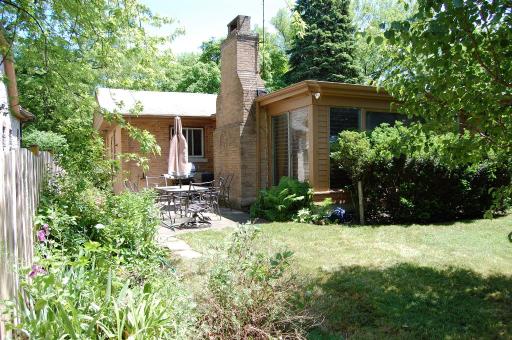 826 South Seminary Avenue Park Ridge, IL 60068 - Photo 2 of 12 a view of a house with yard and sitting area