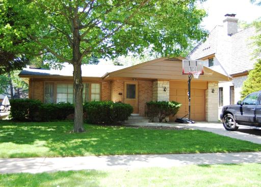 826 South Seminary Avenue Park Ridge, IL 60068 - Photo 10 of 12 a view of a house with a yard and tree s