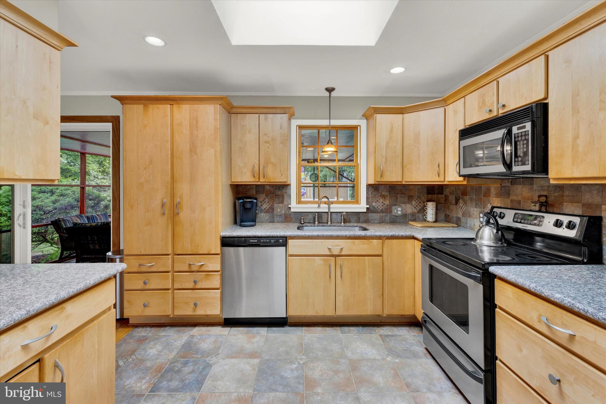 520 Stevens Road Morrisville, PA 19067 - Photo 9 of 45 Kitchen