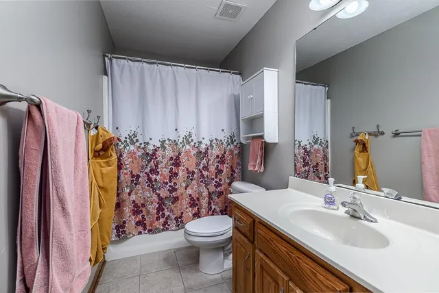 $389,950 | 15609 Pebble Terrace, Basehor, KS 66007