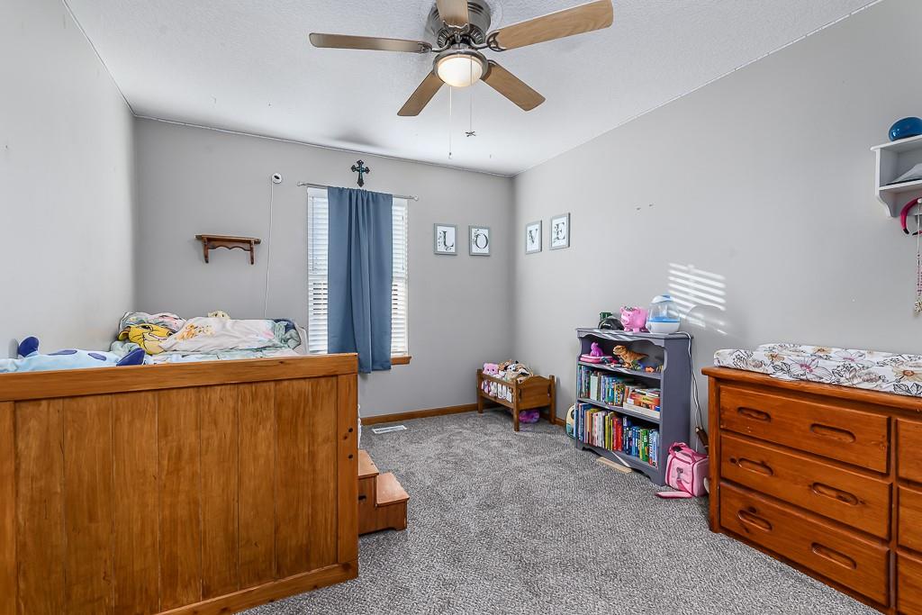 15609 Pebble Terrace Basehor, KS 66007 - Photo 13 of 28