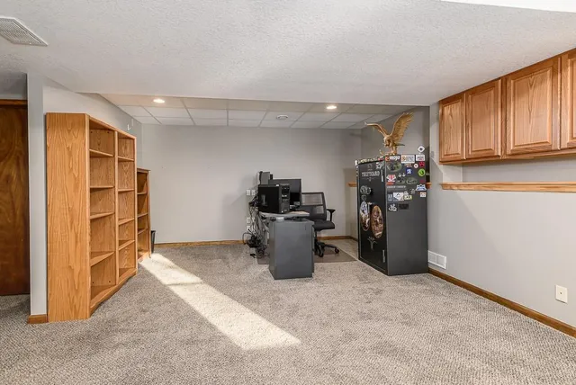 $389,950 | 15609 Pebble Terrace, Basehor, KS 66007