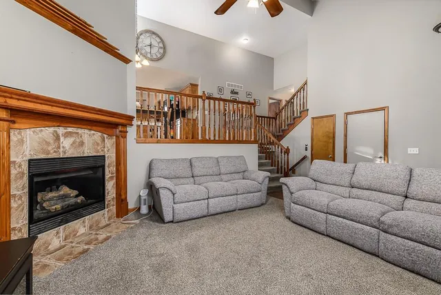 $389,950 | 15609 Pebble Terrace, Basehor, KS 66007