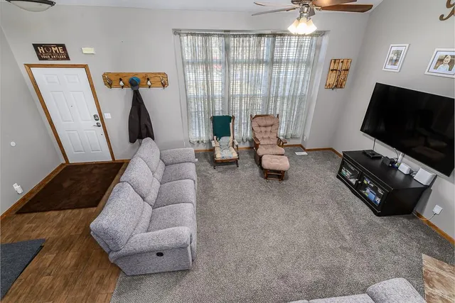 $389,950 | 15609 Pebble Terrace, Basehor, KS 66007