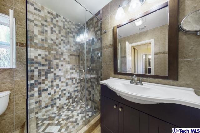 300 Kempton Road Glendale, CA 91202 - Photo 20 of 46 Gallery Image 20