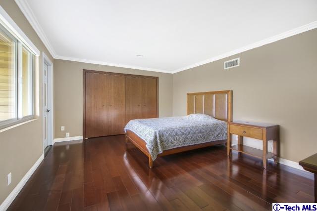 300 Kempton Road Glendale, CA 91202 - Photo 23 of 46 Gallery Image 23
