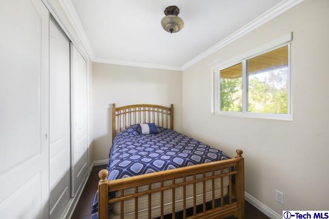 300 Kempton Road Glendale, CA 91202 - Photo 29 of 46 Gallery Image 29