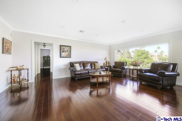 300 Kempton Road Glendale, CA 91202 - Photo 7 of 46 Gallery Image 7