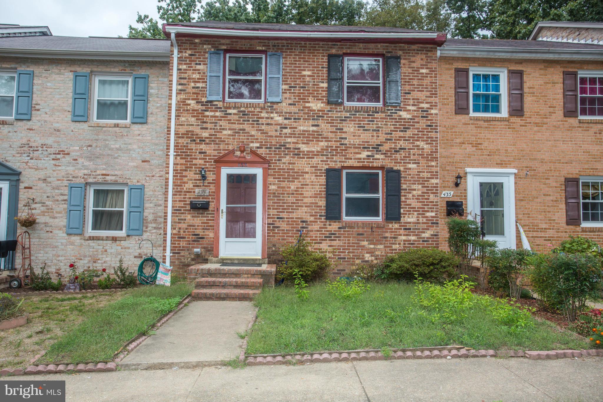 433 Ridgemore Street Fredericksburg, VA 22405 - Photo 1 of 5 Exterior (Front)
