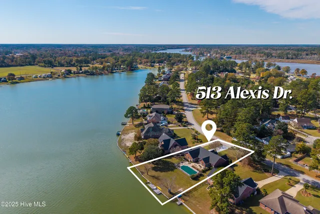 $530,000 | 513 Alexis Drive, New Bern, NC 28562