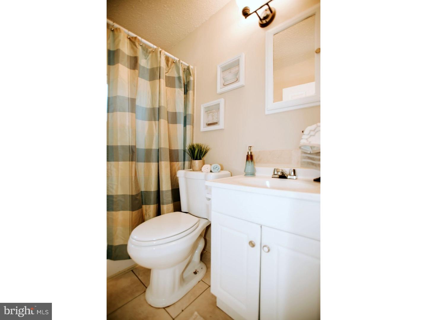 9 Balsam Road Levittown, PA 19057 - Photo 22 of 25 Bathroom