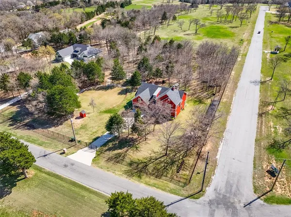 $899,000 | 216 Glen Ellen Road, Pottsboro, TX 75076
