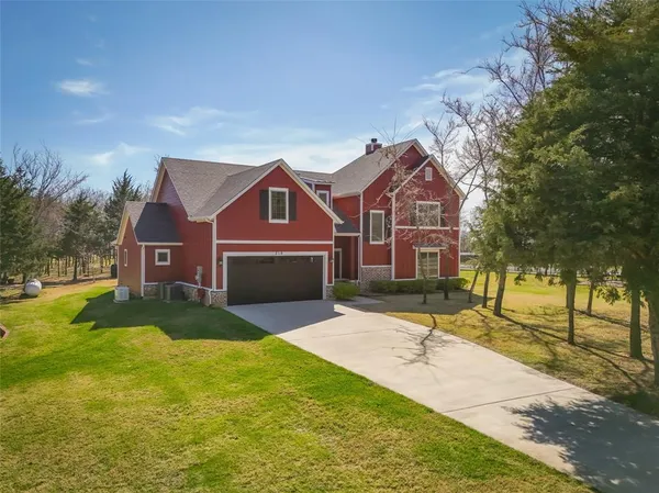 $899,000 | 216 Glen Ellen Road, Pottsboro, TX 75076