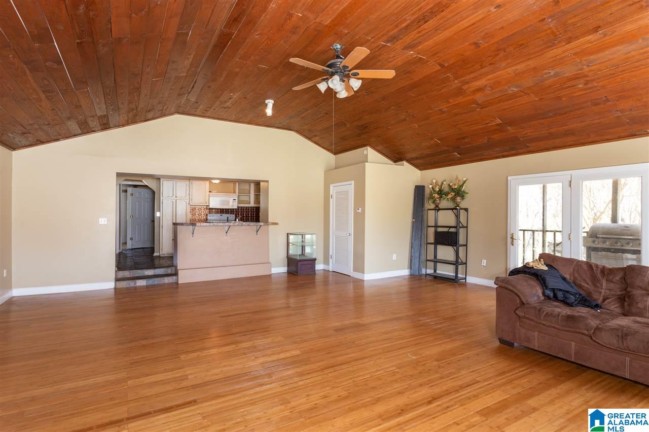 10576 County Road 24 Oneonta, AL 35121 - Photo 5 of 17