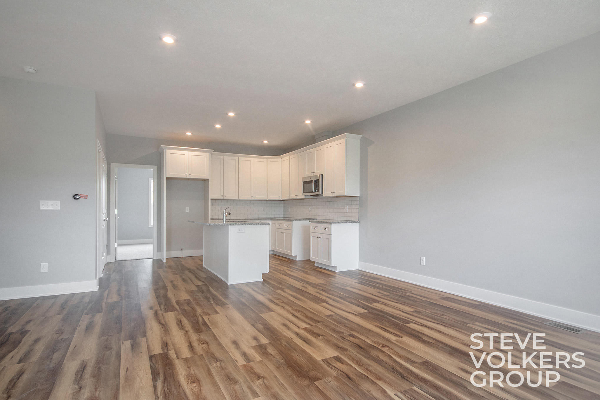 2529 Inverness Road Southeast Grand Rapids, MI 49546 - Photo 16 of 40 2529 Inverness Road SE
