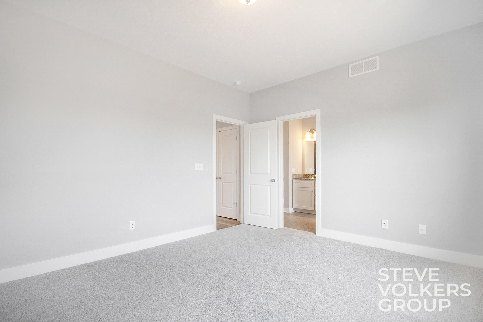 2529 Inverness Road Southeast Grand Rapids, MI 49546 - Photo 31 of 40 2529 Inverness Road SE