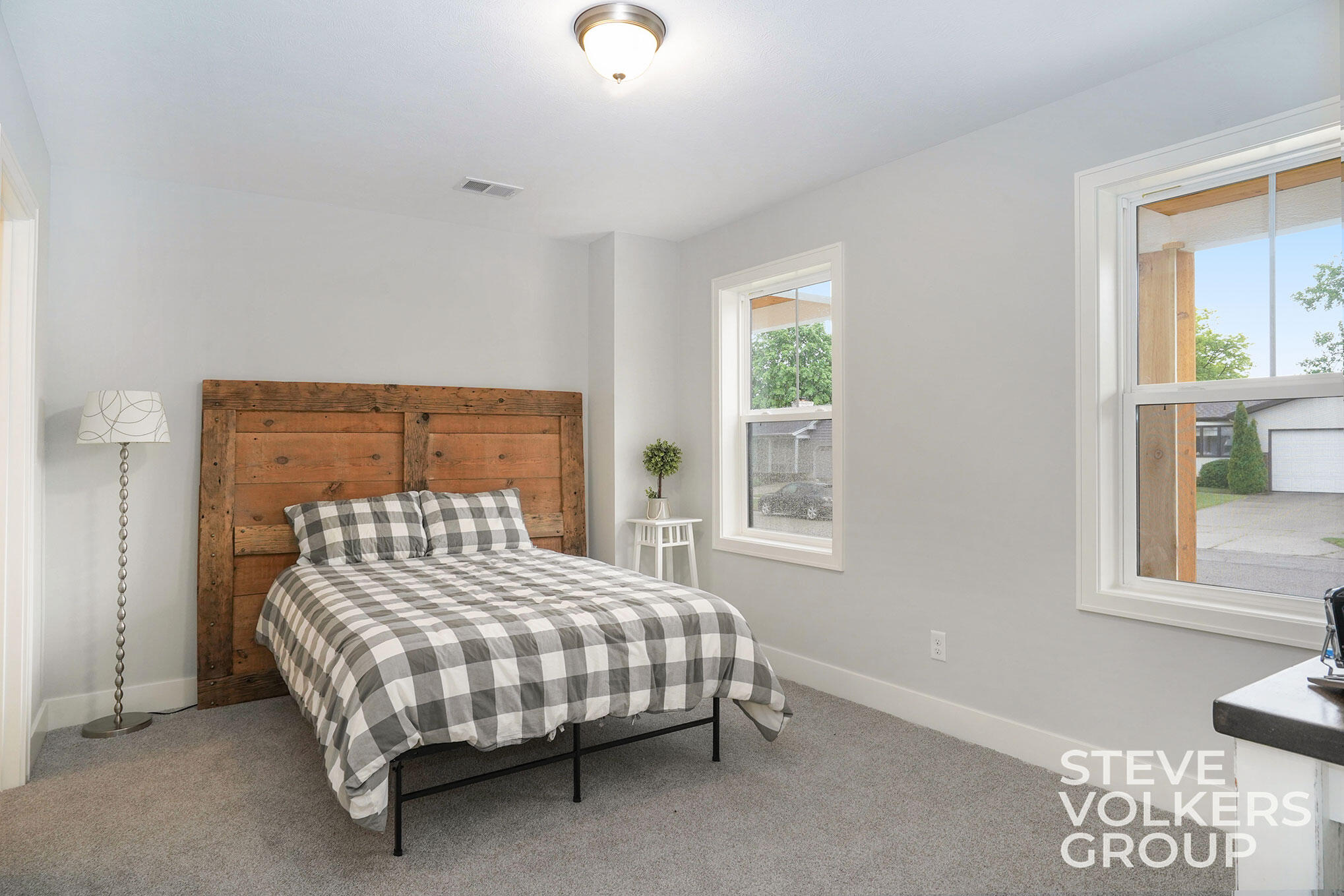 2529 Inverness Road Southeast Grand Rapids, MI 49546 - Photo 5 of 40 A7300088