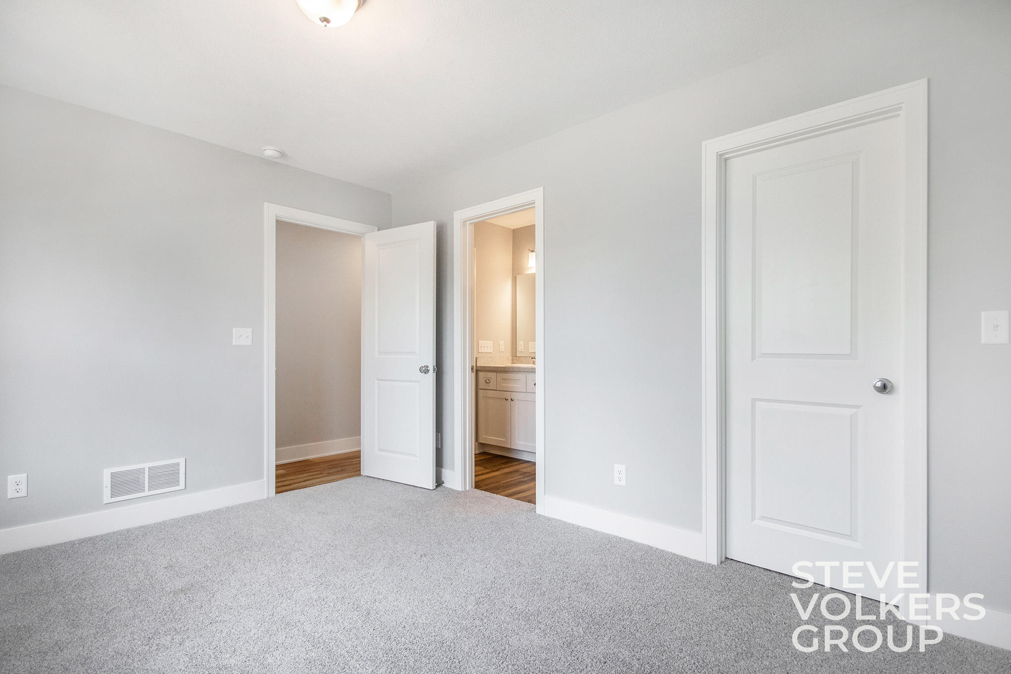 2529 Inverness Road Southeast Grand Rapids, MI 49546 - Photo 6 of 40 2529 Inverness Road SE