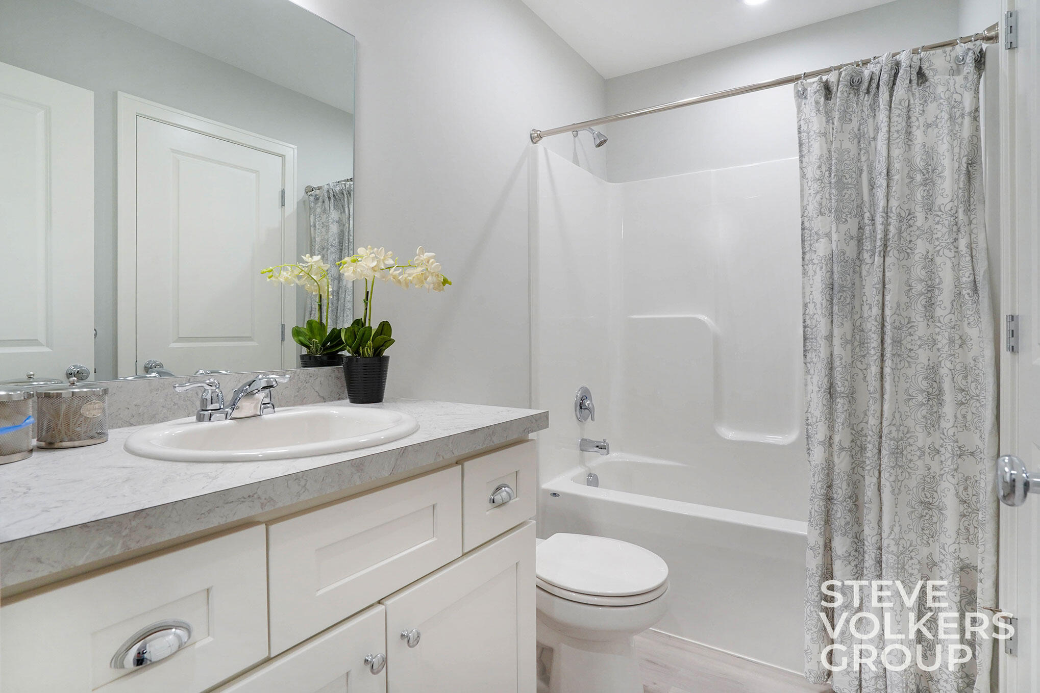 2529 Inverness Road Southeast Grand Rapids, MI 49546 - Photo 9 of 40 A7300091