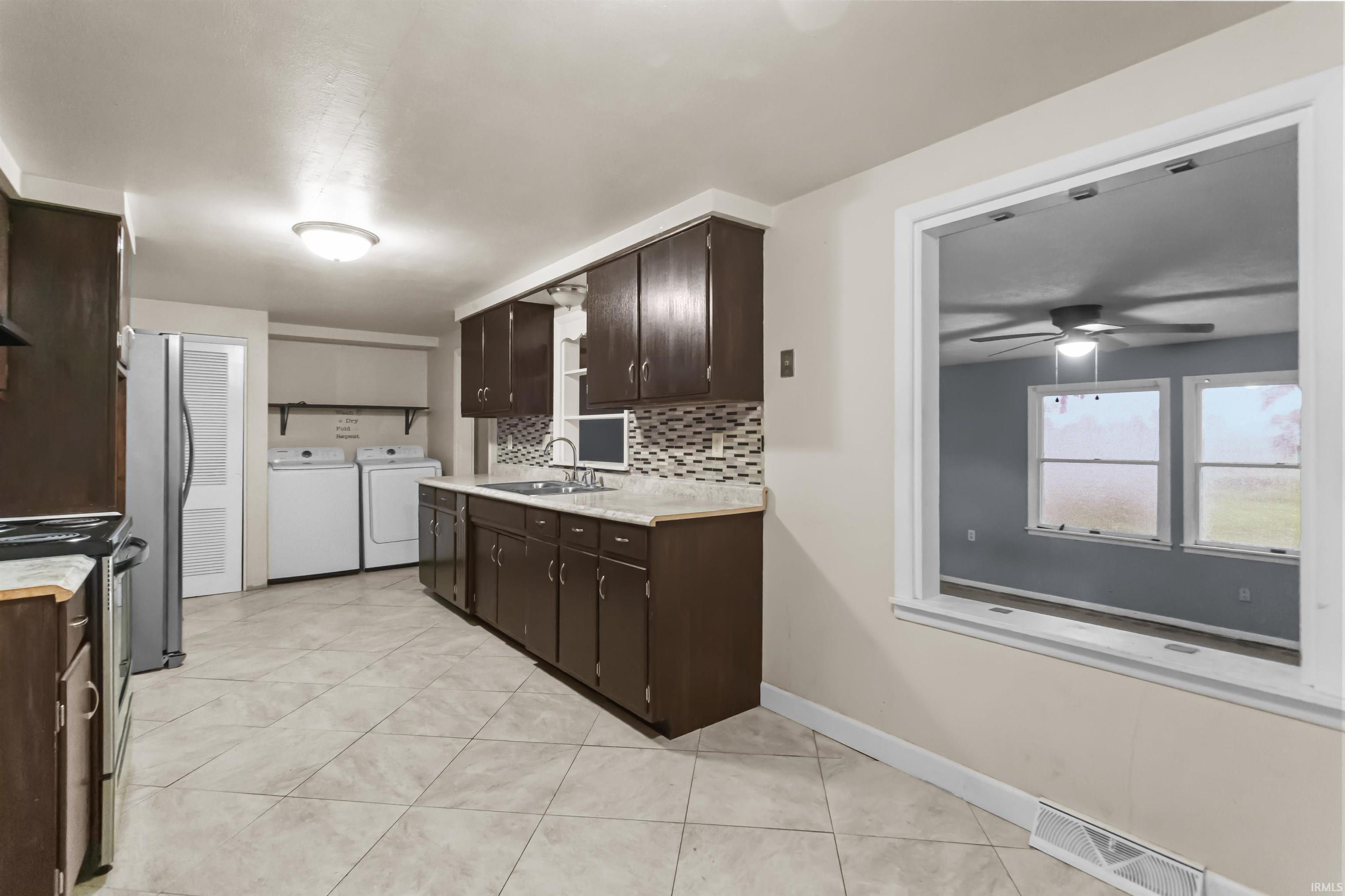 1201 East Alto Road Kokomo, IN 46902 - Photo 3 of 23 Gallery Image 3