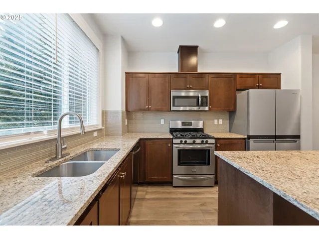 $355,000 | 172 Northeast 79th Avenue, Hillsboro, OR 97006