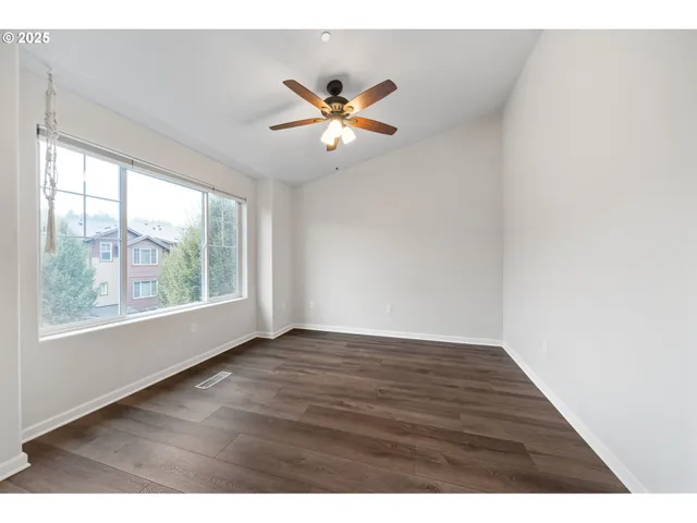 $355,000 | 172 Northeast 79th Avenue, Hillsboro, OR 97006