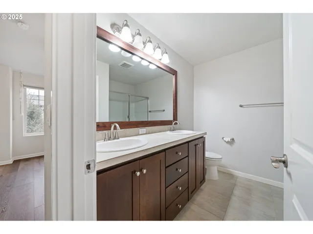 $355,000 | 172 Northeast 79th Avenue, Hillsboro, OR 97006