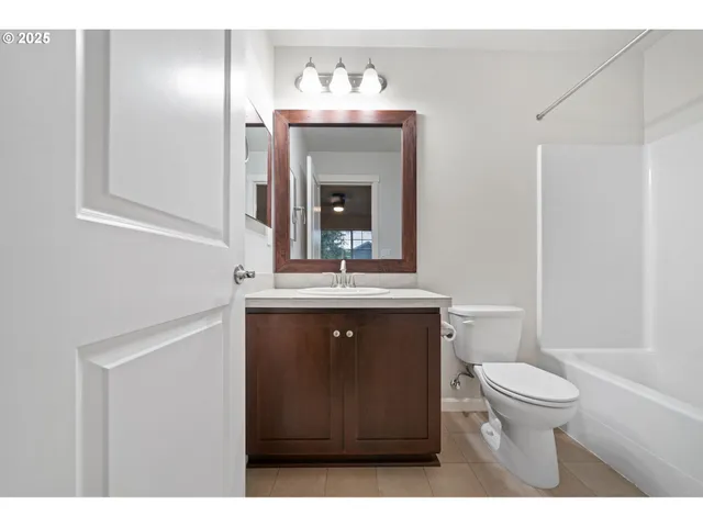 $355,000 | 172 Northeast 79th Avenue, Hillsboro, OR 97006