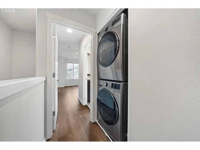 $355,000 | 172 Northeast 79th Avenue, Hillsboro, OR 97006