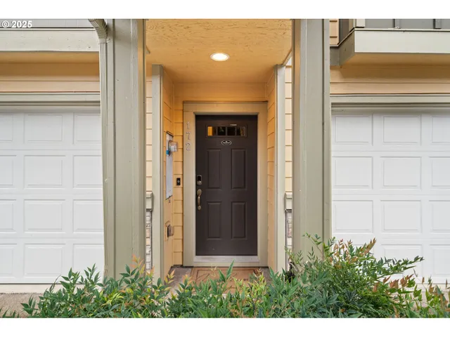 $355,000 | 172 Northeast 79th Avenue, Hillsboro, OR 97006