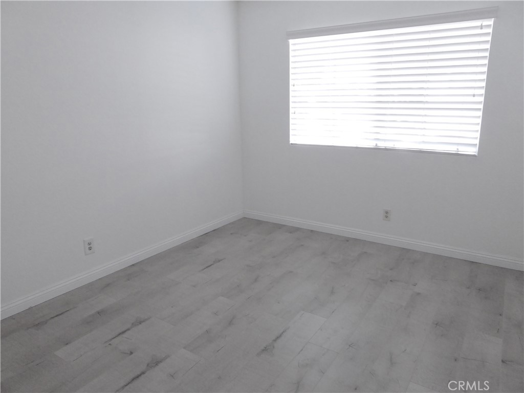 45 Bridgeport Irvine, CA 92620 - Photo 12 of 20 an empty room with a window