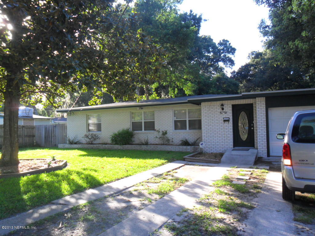 5751 Dickson Road Jacksonville, FL 32211 - Photo 2 of 82 SAM_0604