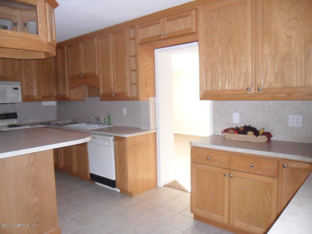 5751 Dickson Road Jacksonville, FL 32211 - Photo 4 of 82 SAM_0608