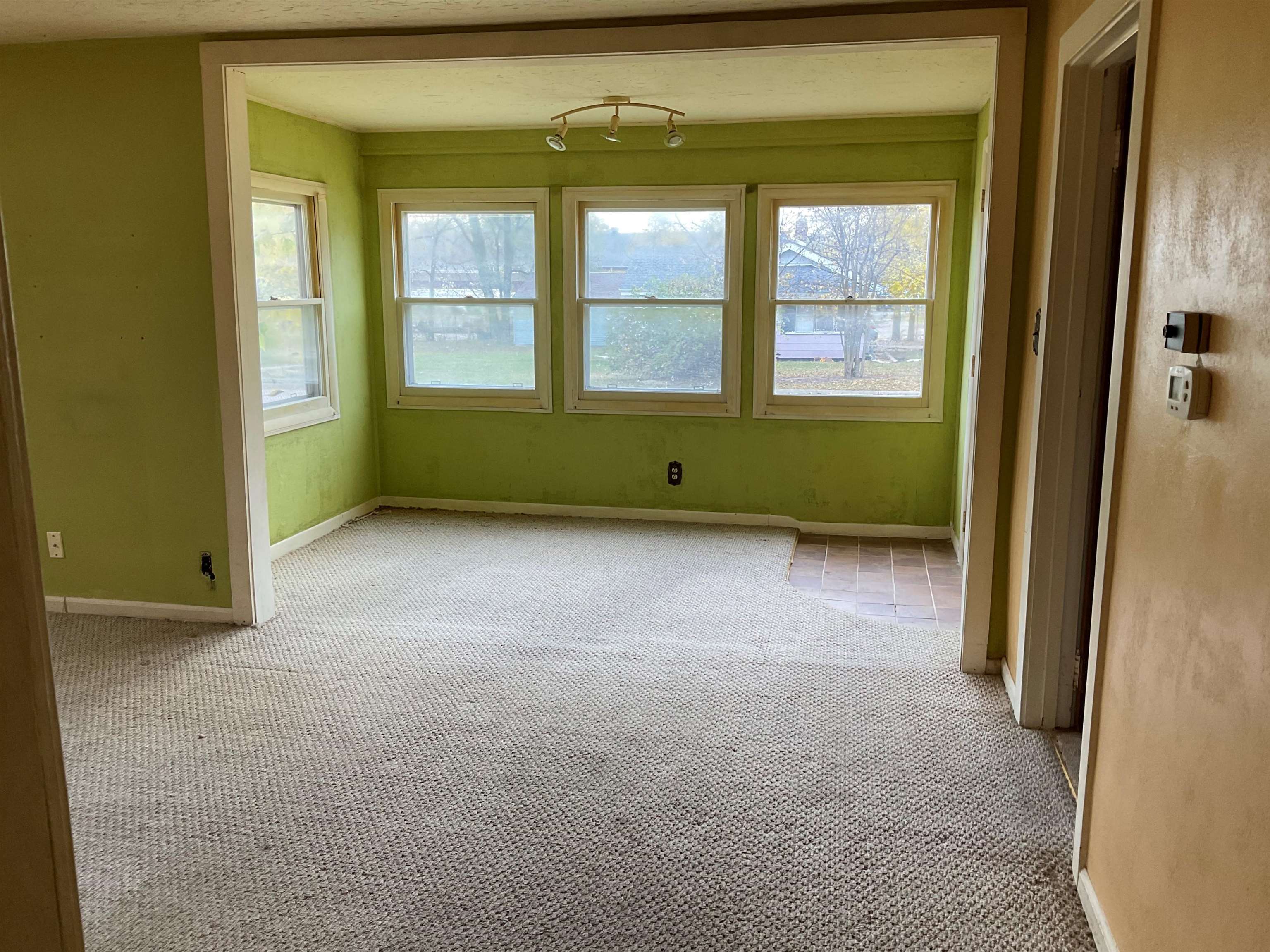 802 Sawyer Road Rockford, IL 61109 - Photo 9 of 13 Gallery Image 9