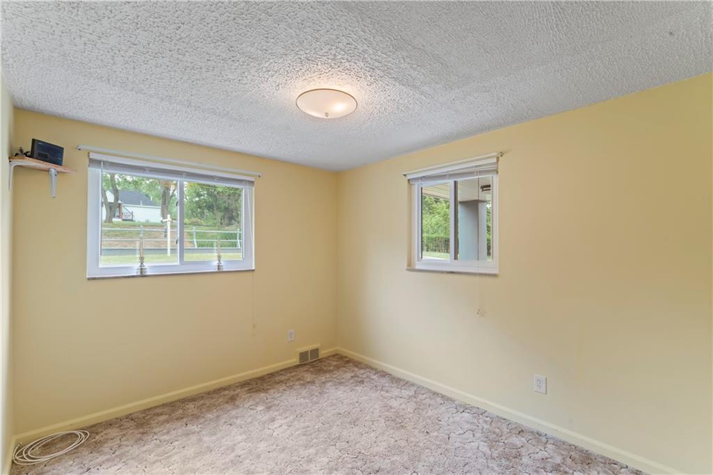 214 Drake Road Bethel Park, PA 15102 - Photo 19 of 32 Gallery Image 19