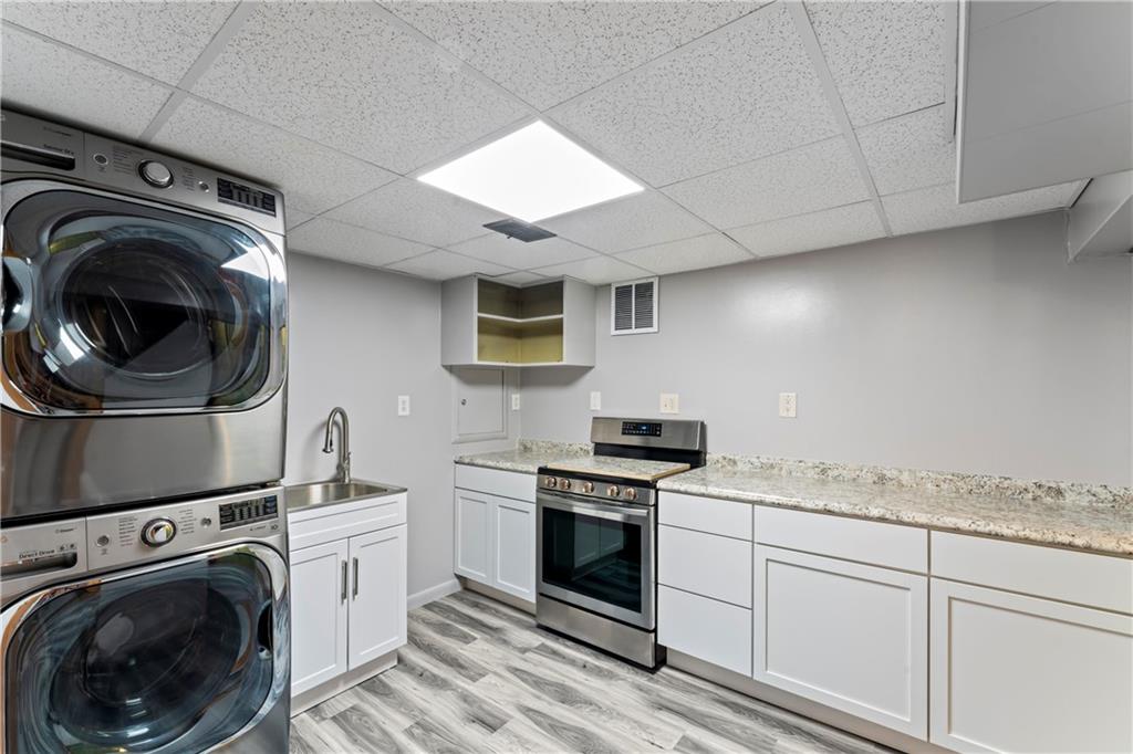 214 Drake Road Bethel Park, PA 15102 - Photo 22 of 32 Gallery Image 22