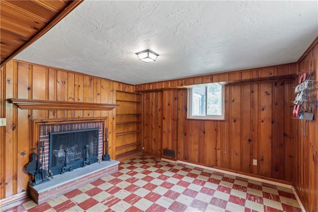 214 Drake Road Bethel Park, PA 15102 - Photo 26 of 32 Gallery Image 26
