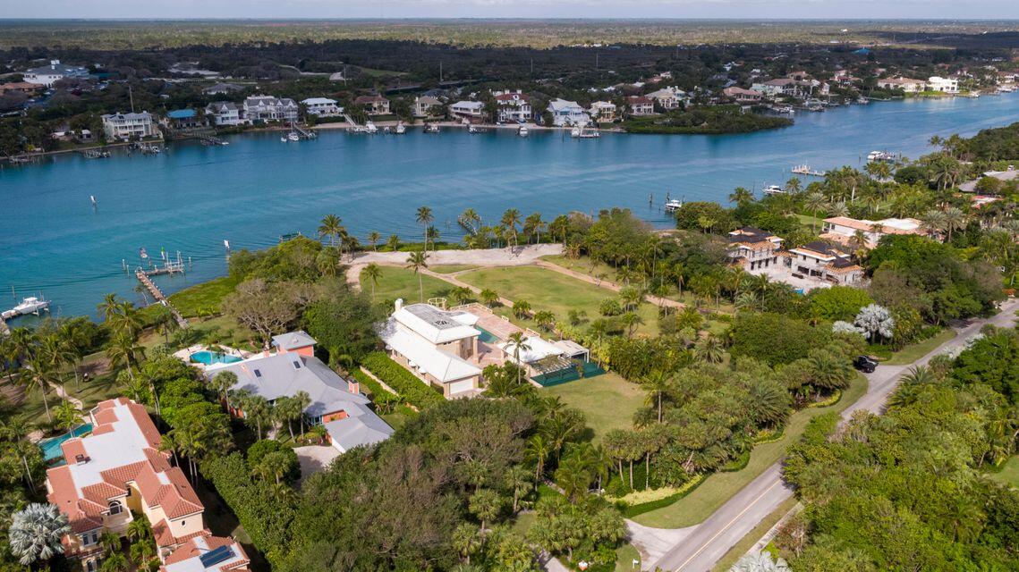 512 South Beach Road Hobe Sound, FL 33455 - Photo 7 of 22 20220108195921236020000000-o