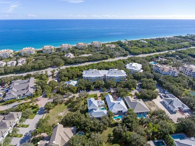 $10,000 | 110 Island Plantation Terrace, Unit 101, Vero Beach, FL 32963