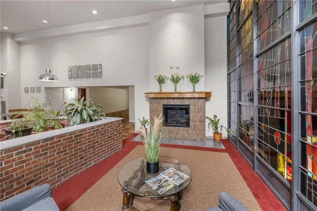 $179,900 | 5 Bayard Road, Unit 808, Pittsburgh, PA 15213