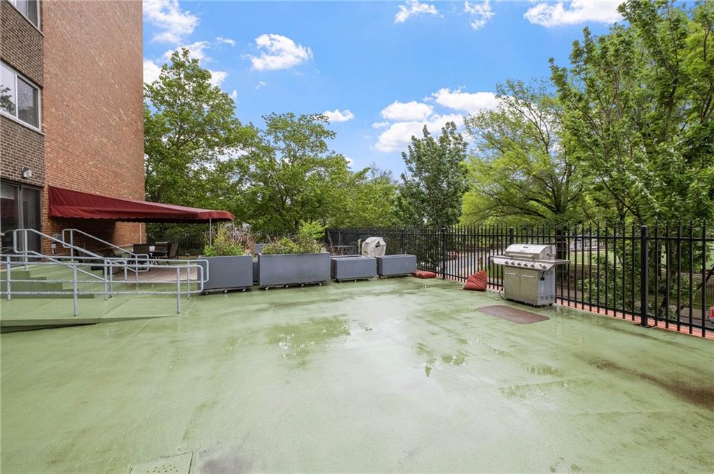 5 Bayard Road, Unit 808 Pittsburgh, PA 15213 - Photo 2 of 33 a view of a house with backyard and sitting area
