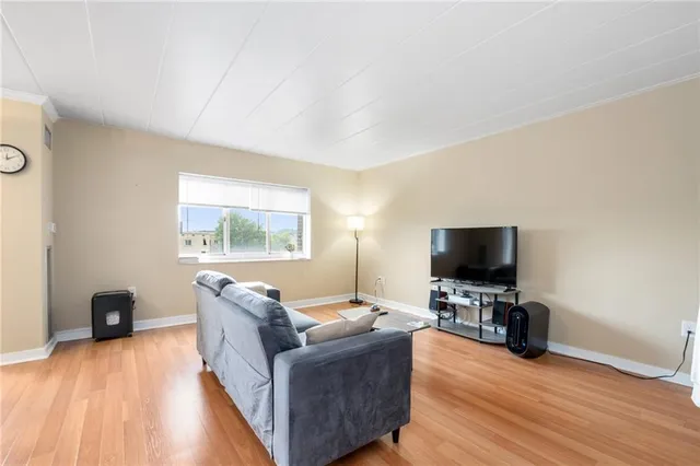 $179,900 | 5 Bayard Road, Unit 808, Pittsburgh, PA 15213