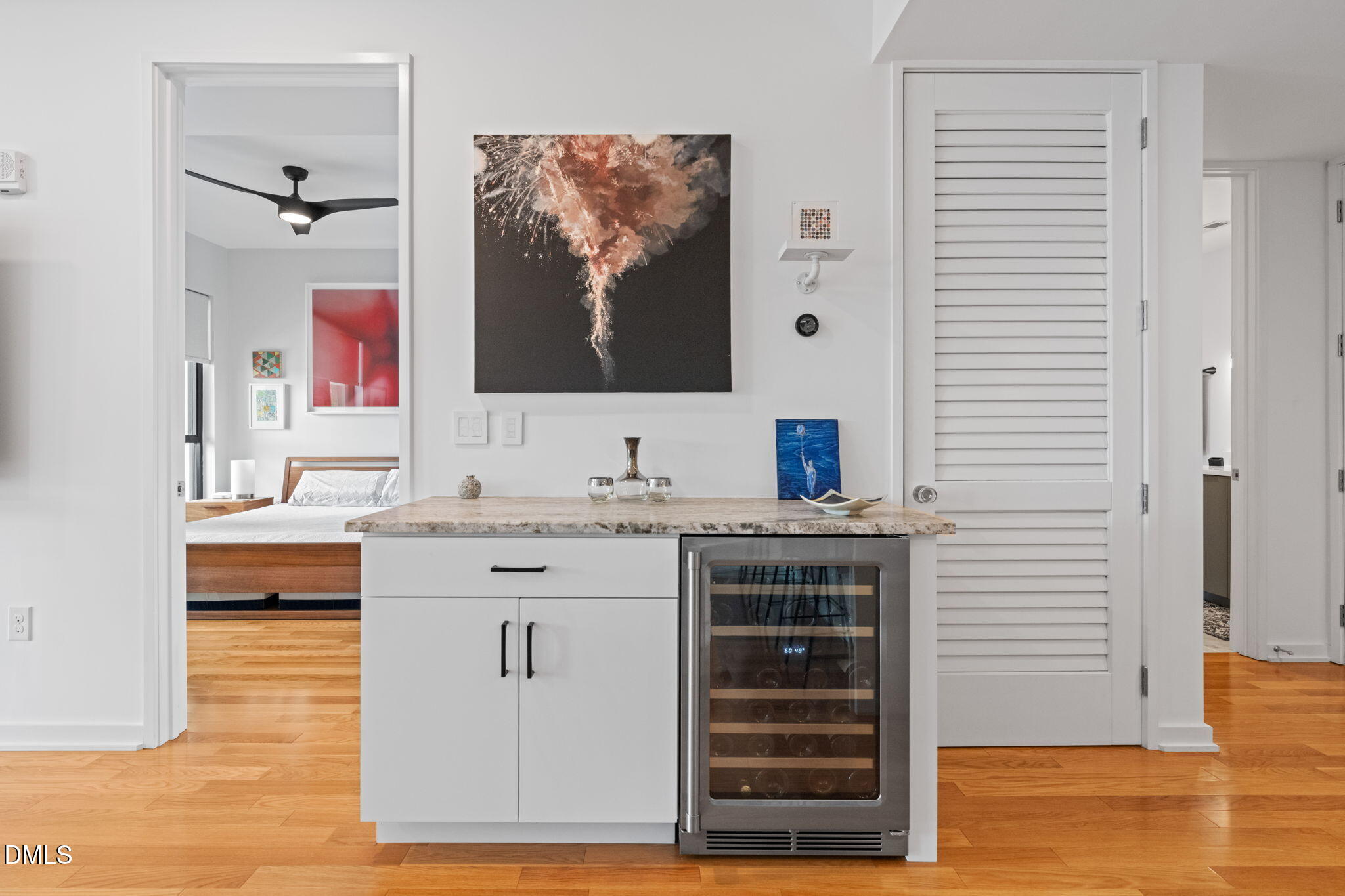 523 South West Street, Unit 304 Raleigh, NC 27601 - Photo 13 of 30 12-web-or-mls-untitled-17