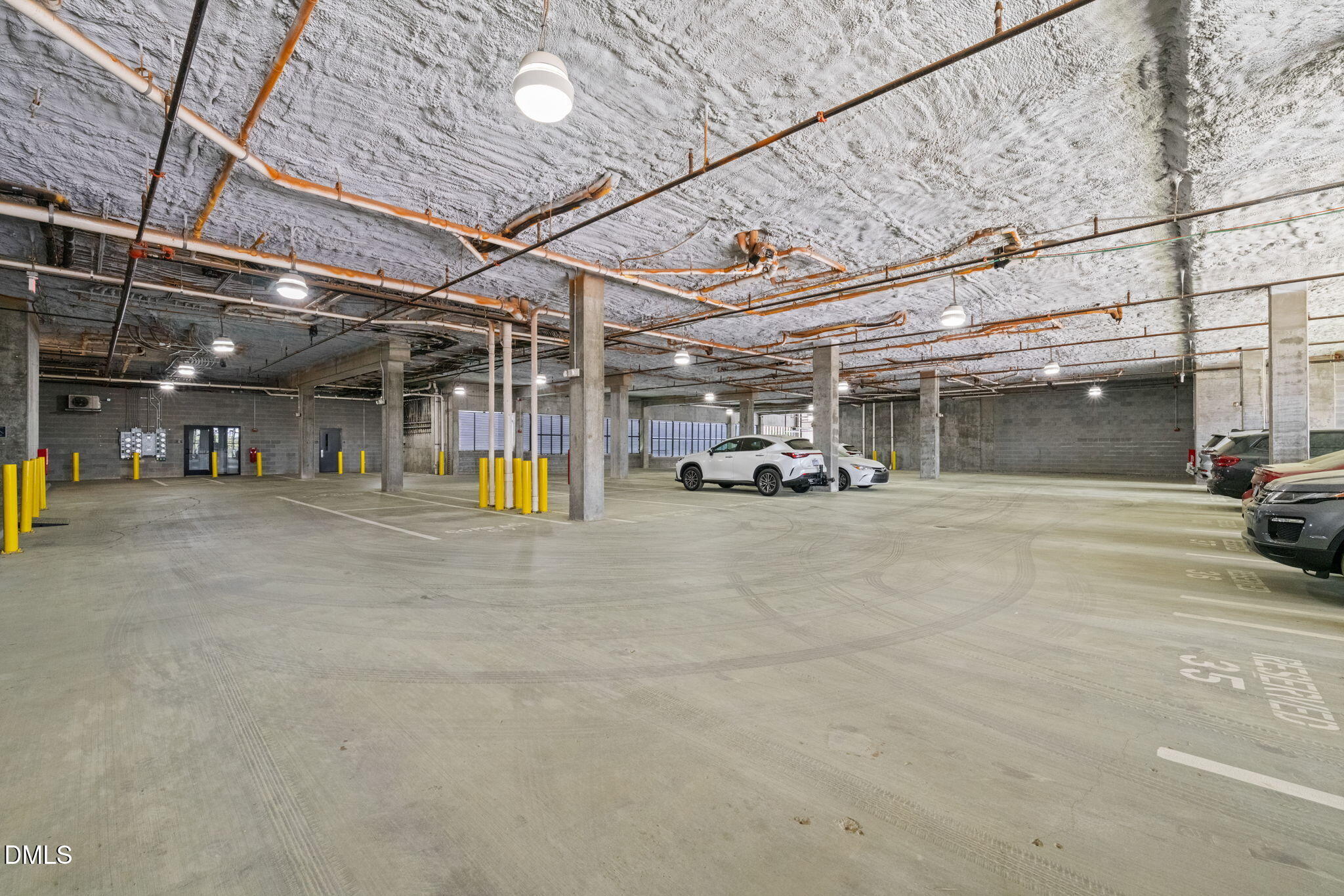 523 South West Street, Unit 304 Raleigh, NC 27601 - Photo 9 of 30 32-web-or-mls-untitled-27