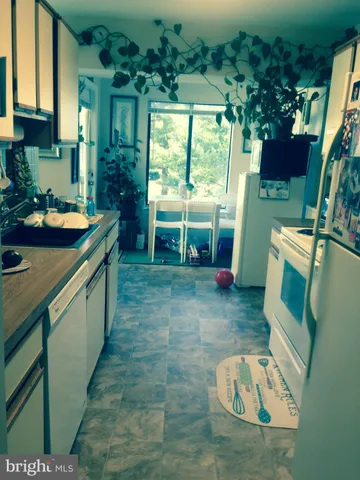 $250,000 | 8376 Buttress Lane, Unit 203, Manassas, VA 20110