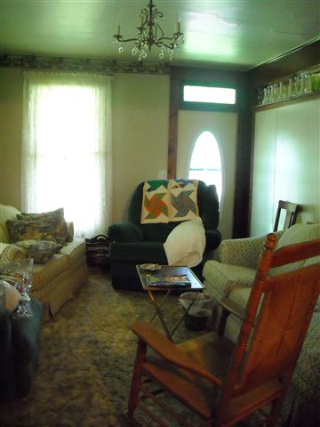421 South S Ipava, IL 61441 - Photo 3 of 10